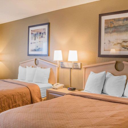 Quality Inn Порт-Клінтон Екстер'єр фото