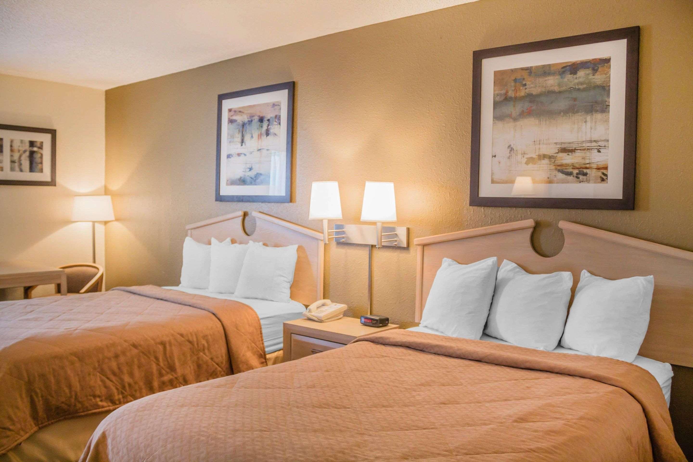 Quality Inn Порт-Клінтон Екстер'єр фото