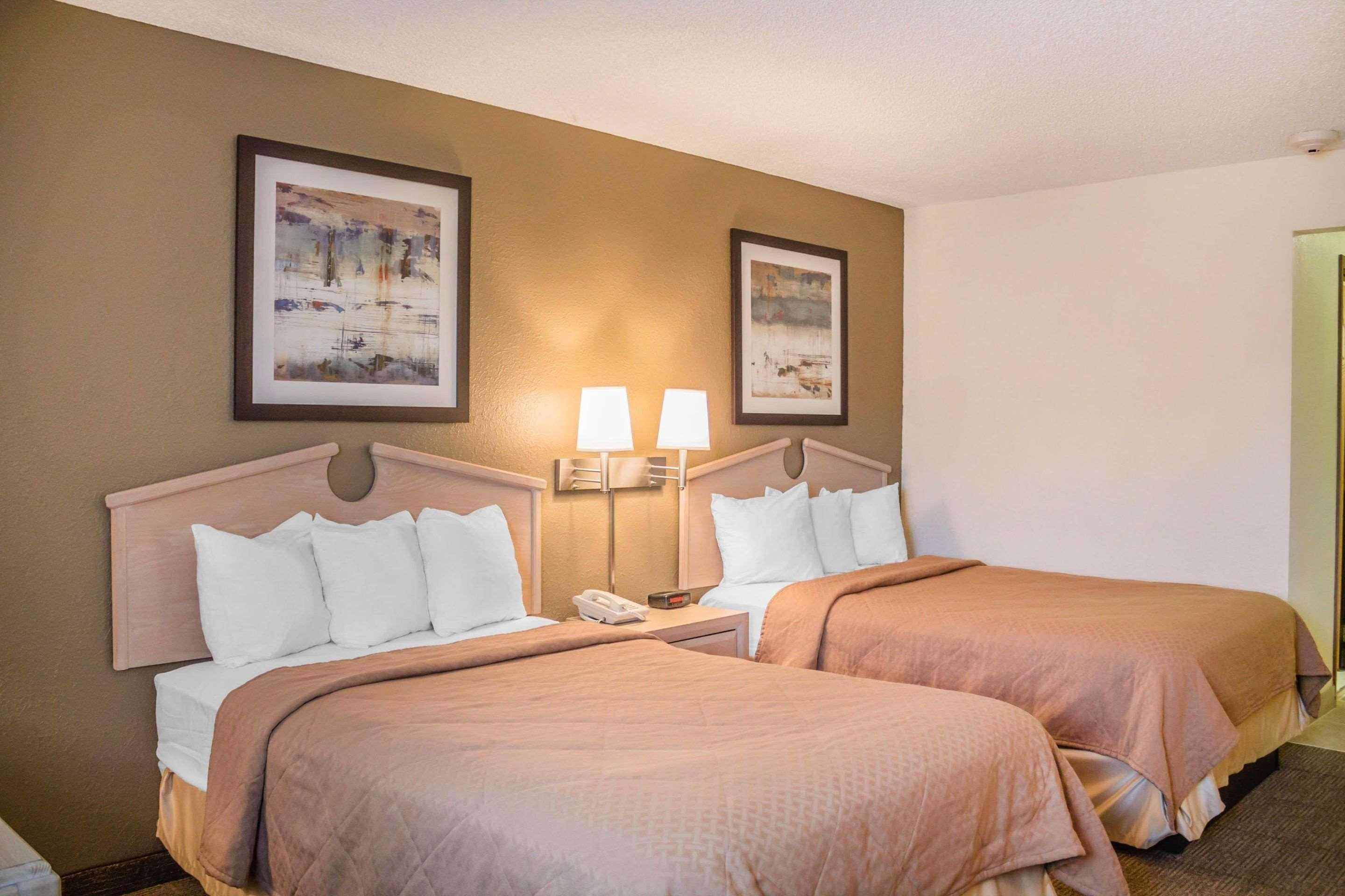 Quality Inn Порт-Клінтон Екстер'єр фото