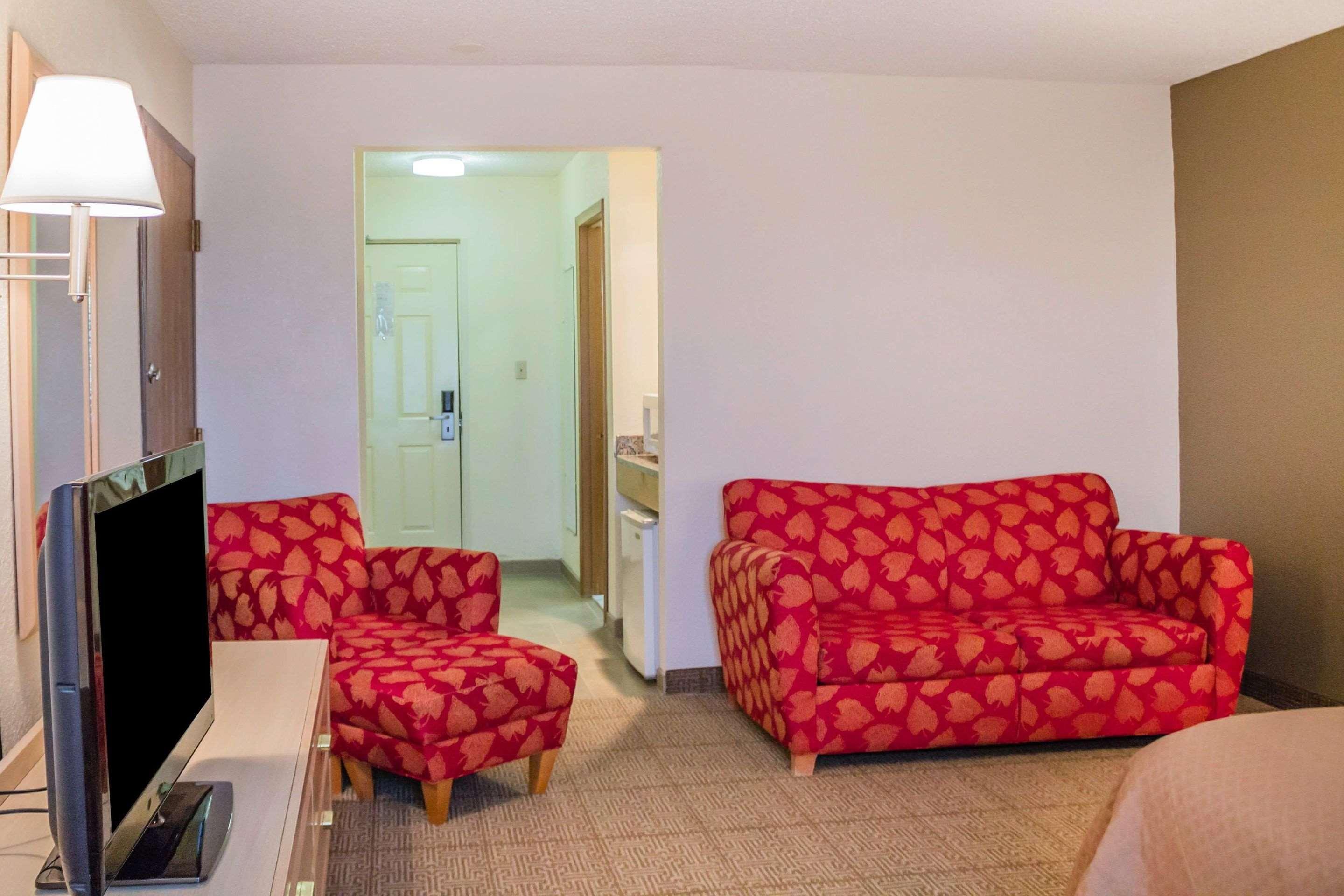 Quality Inn Порт-Клінтон Екстер'єр фото