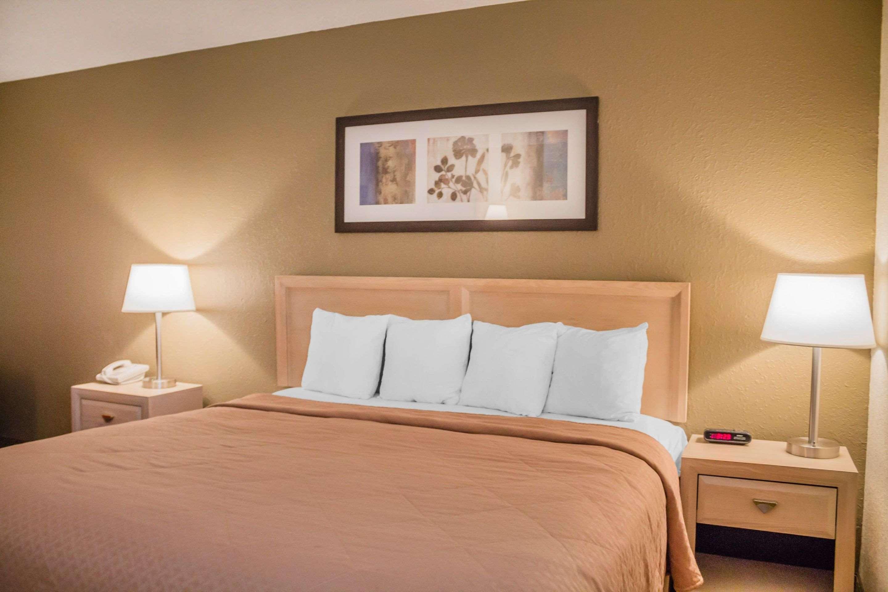 Quality Inn Порт-Клінтон Екстер'єр фото