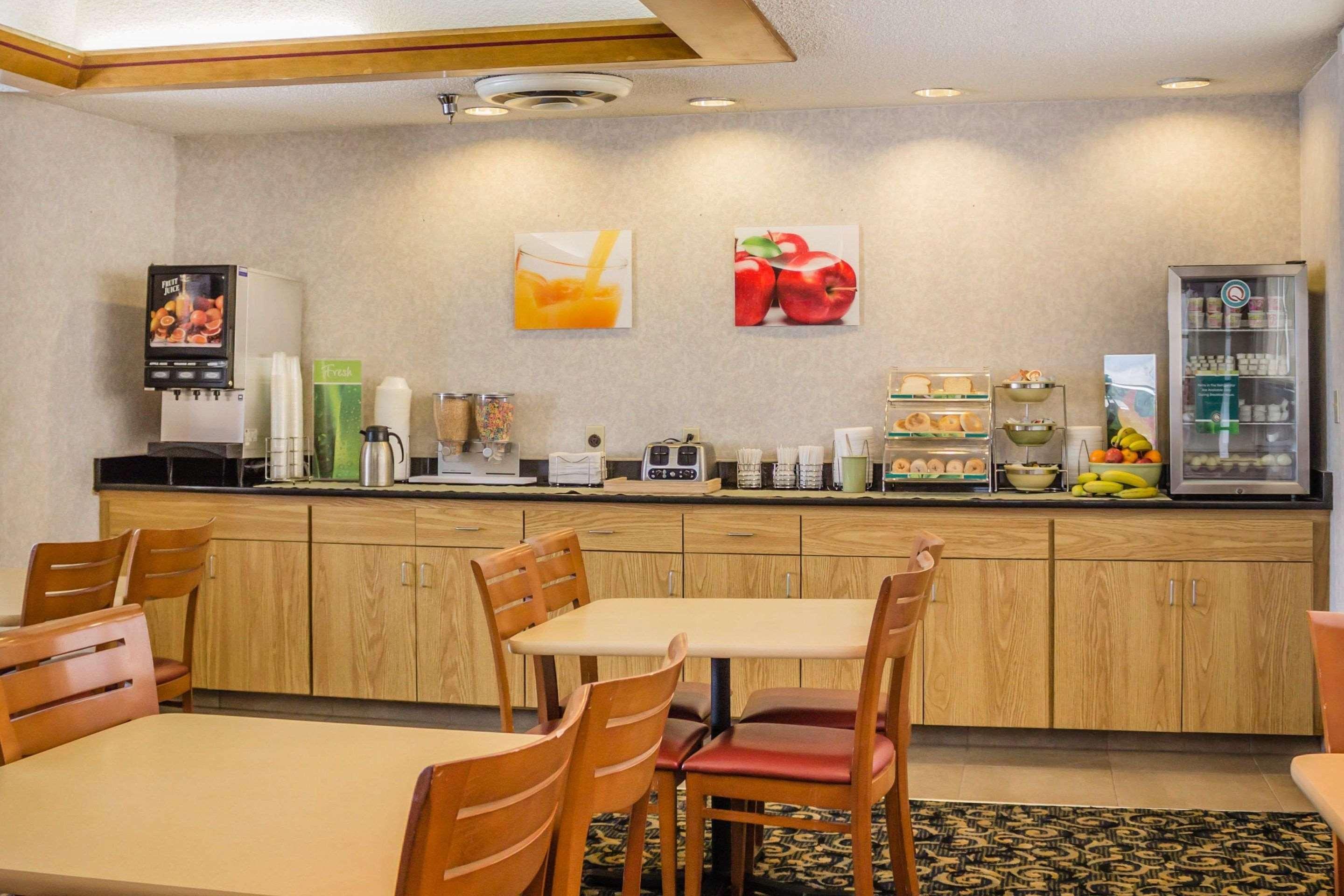 Quality Inn Порт-Клінтон Екстер'єр фото