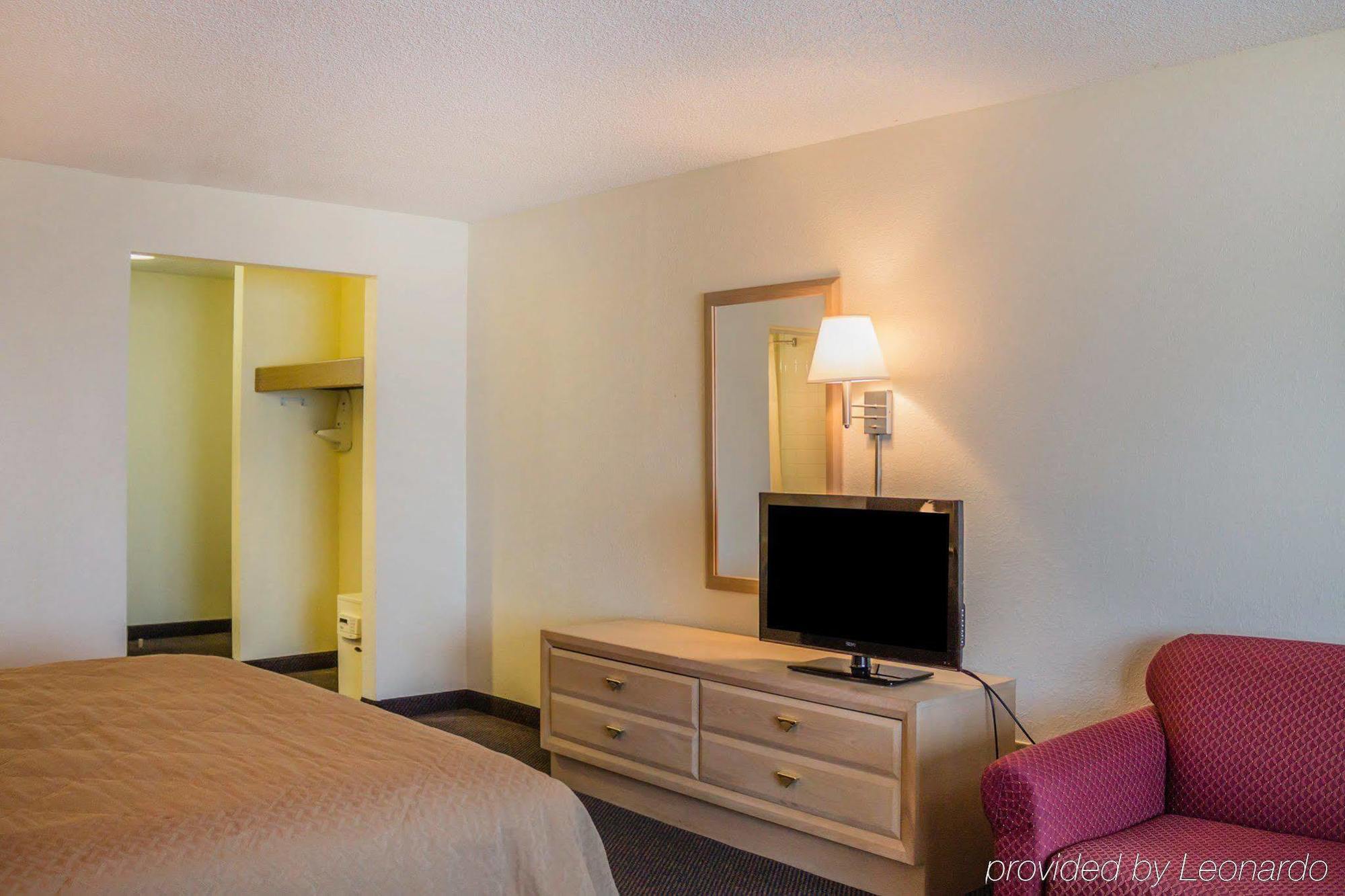 Quality Inn Порт-Клінтон Екстер'єр фото